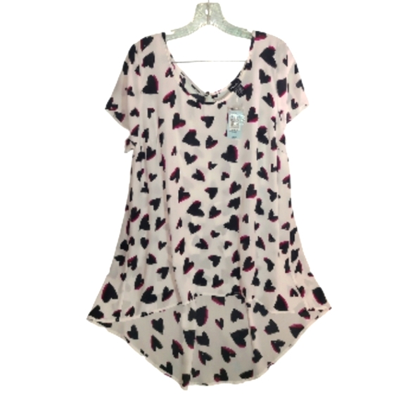 Torrid Jagged Hearts Print Georgette Hi-Lo Blouse Size 2 - Picture 4 of 10